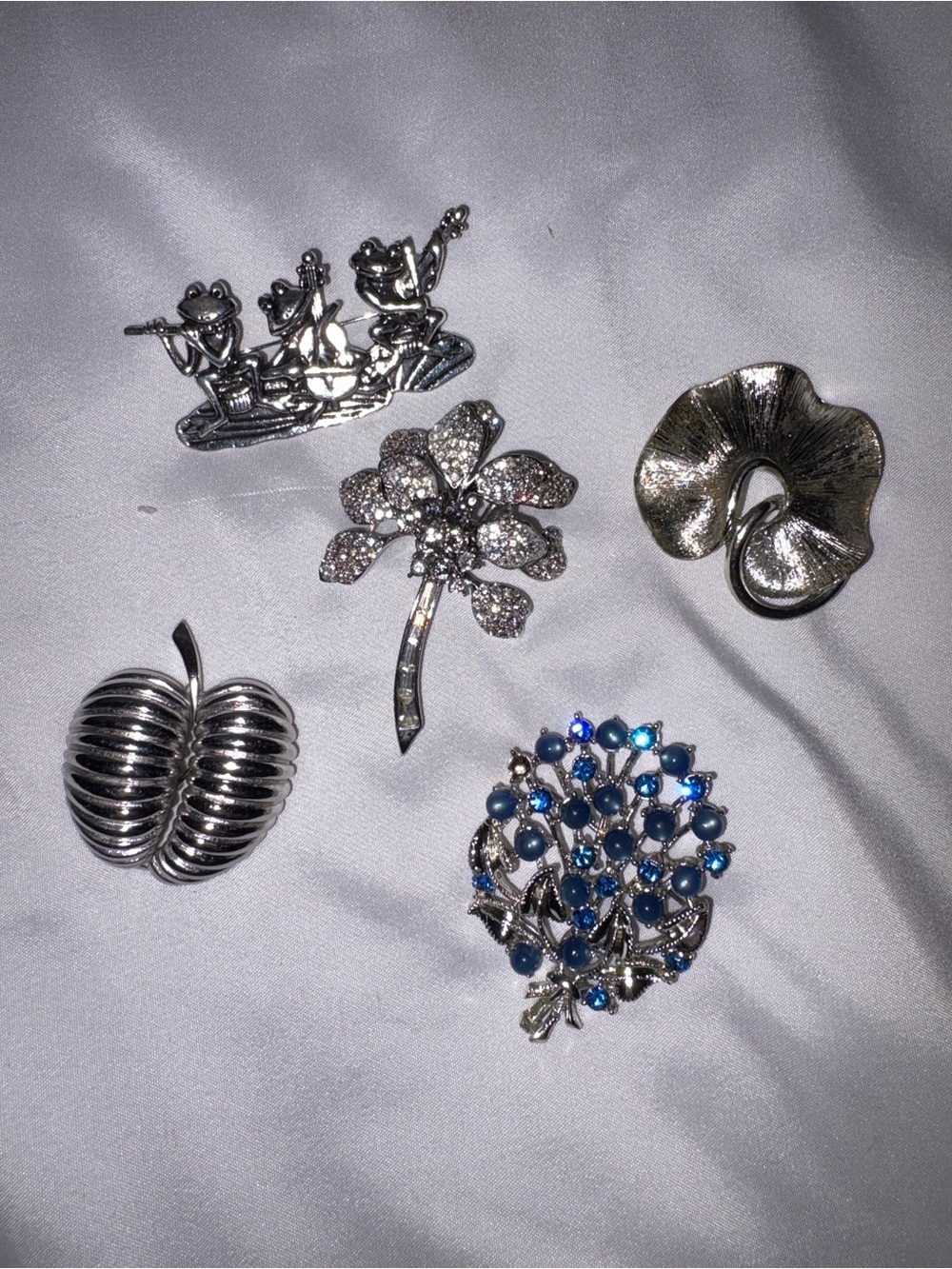 Lot of 5 Silver Tone Vintage Brooches
